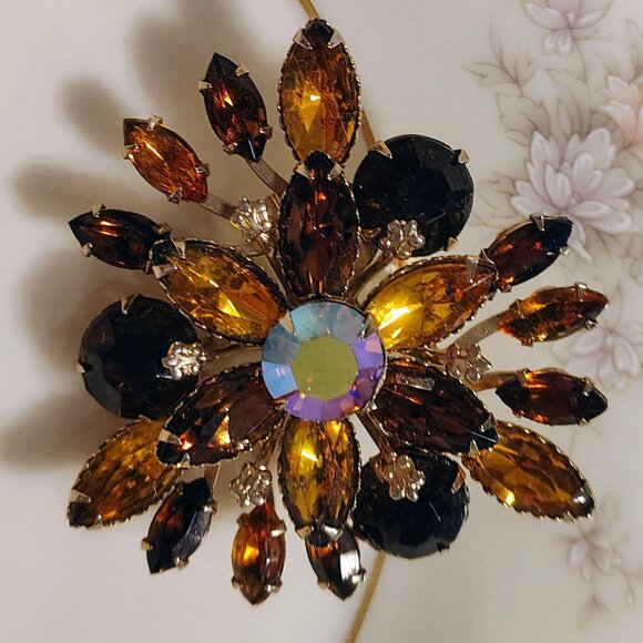 Vtg 50s Orange Topaz & Aurora Borealis AB Rhinestone High End Glam Swedge Brooch - Picture 3 of 6